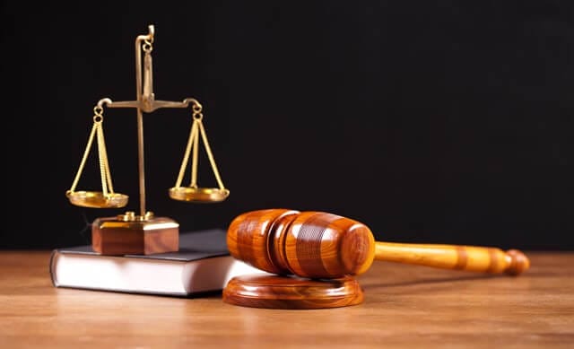القواعد القانونية – القواعد الآمرة والمكملة تعريفها وأمثلة عليها
