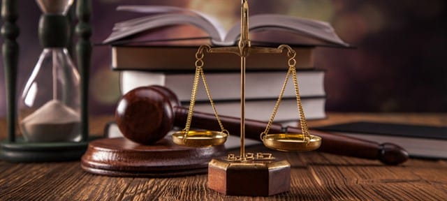 أساس القوة الملزمة للعرف، من أين العرف يستمد قوته الملزمة؟